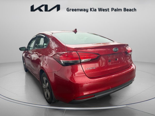 Used 2018 Red Kia S image 5