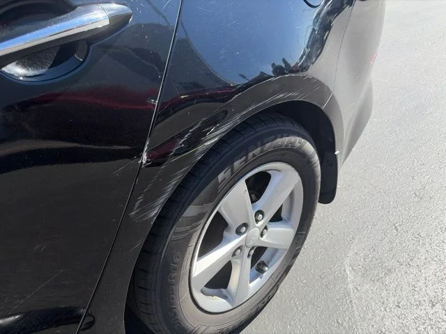 Used 2014 Black Kia LX image 16