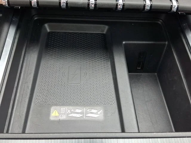 New 2026 Crystal Metallic GMC Elevation image 23