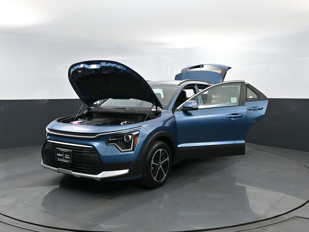 New 2026 Mineral Blue Kia EX image 25