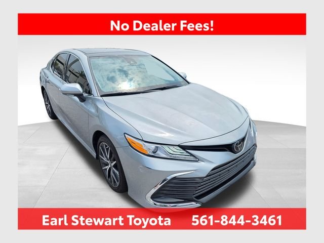 Used 2023 Silver Toyota XLE image 1