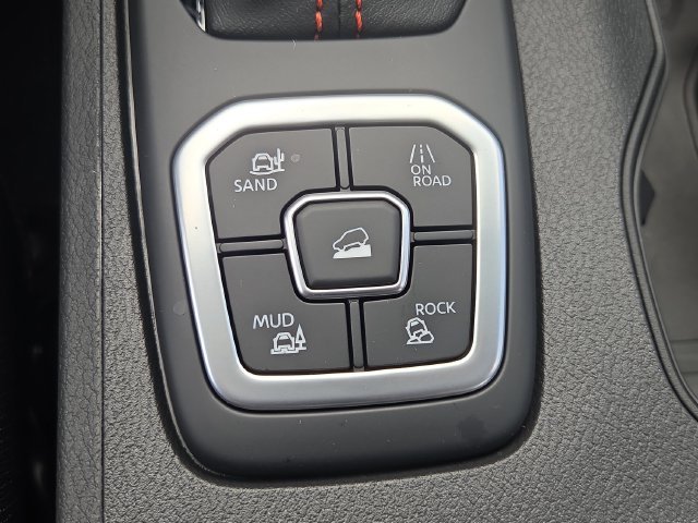 New 2027 Gun Metallic Nissan Crew Cab PRO-4X® image 10