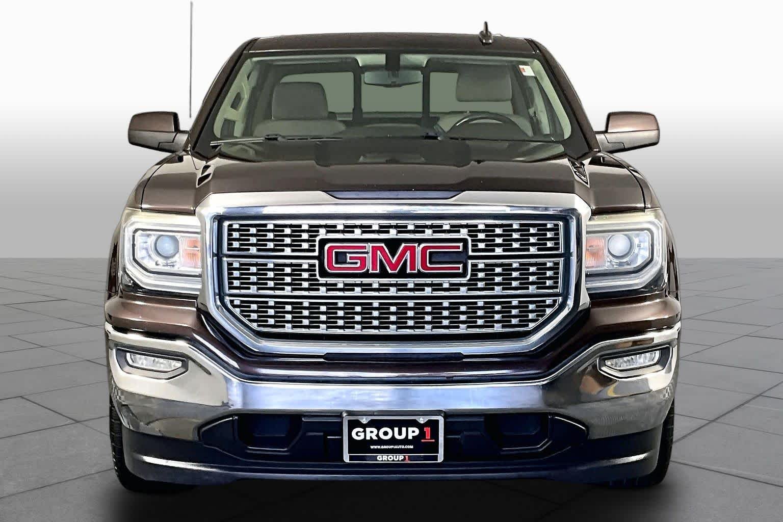 Used 2016 Mahogany Metallic GMC SLE image 3