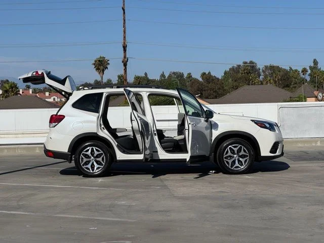 Certified Used 2023 White Subaru Premium image 29