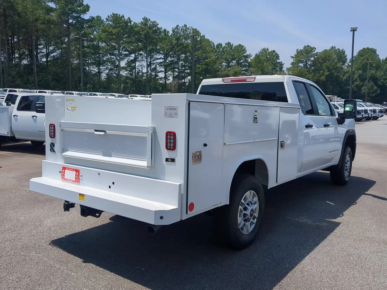 New 2026 Summit White GMC Pro image 8