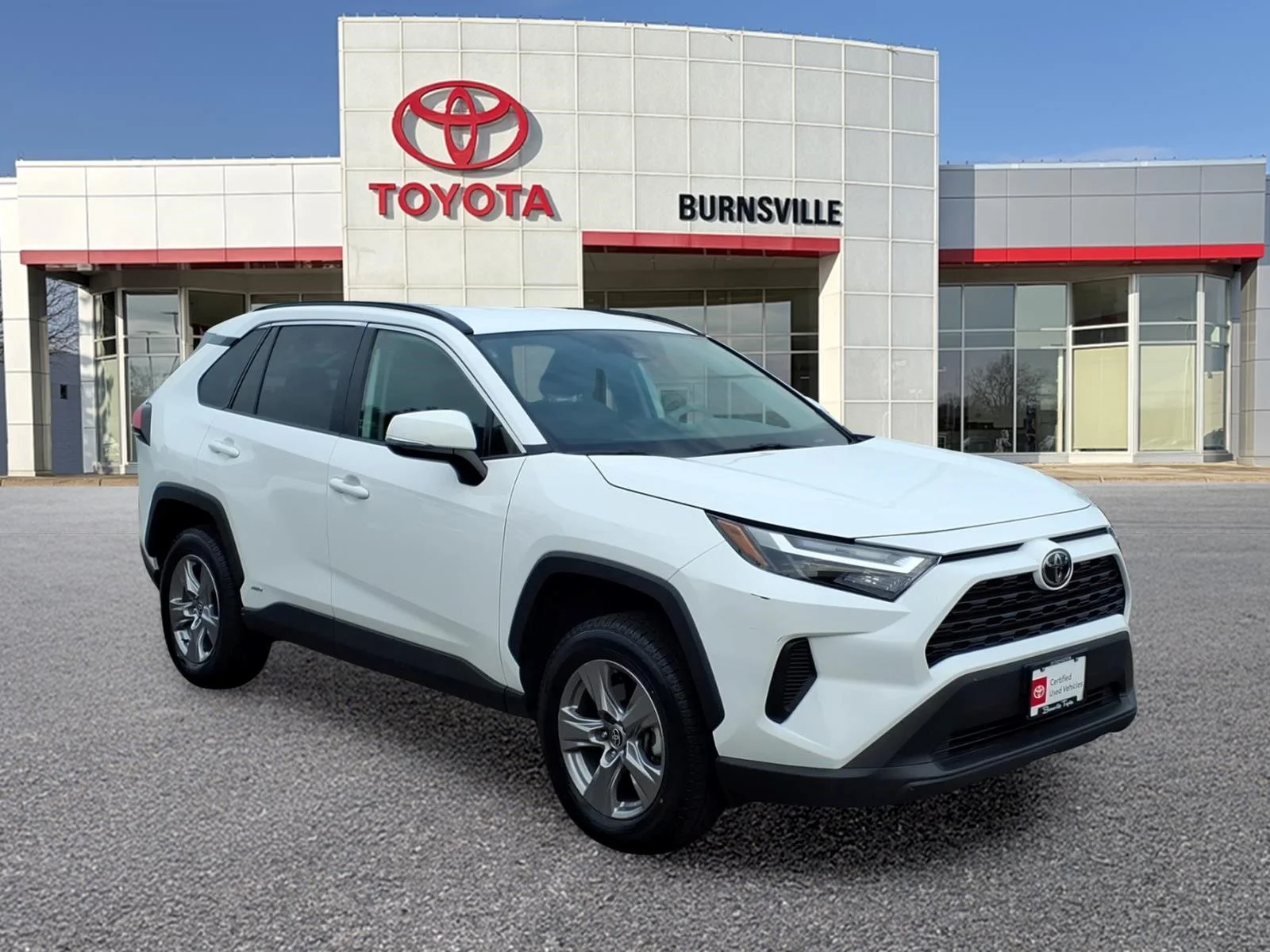 Certified Used 2025 White Toyota XLE image 1