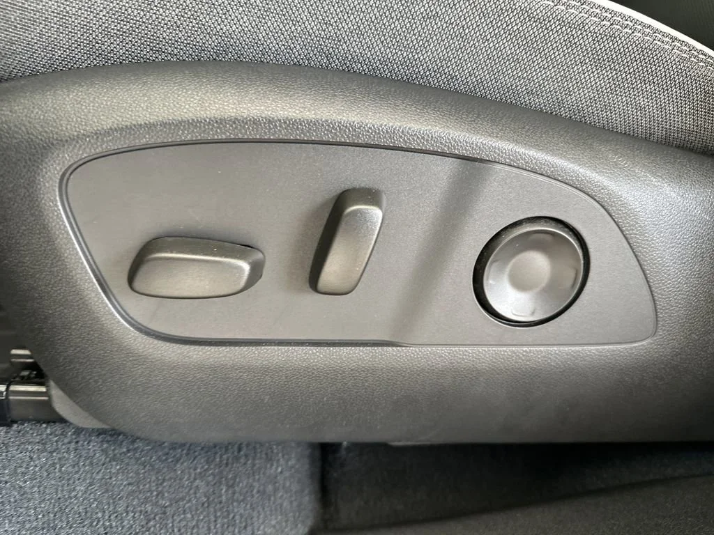 2026 GMC Sierra EV Elevation - Photo 15