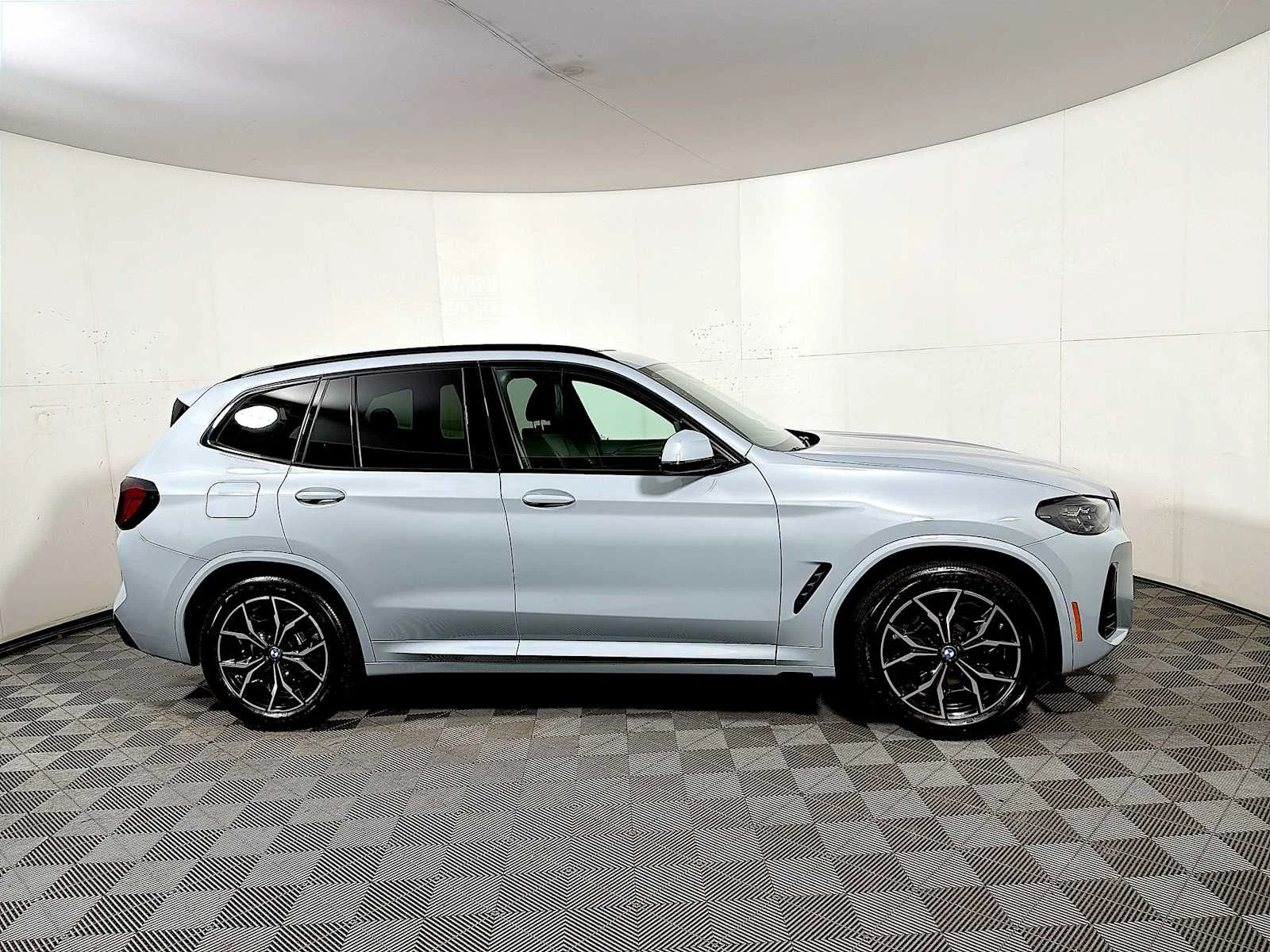 Certified Used 2024 Brooklyn Grey Metallic BMW xDrive30i image 7