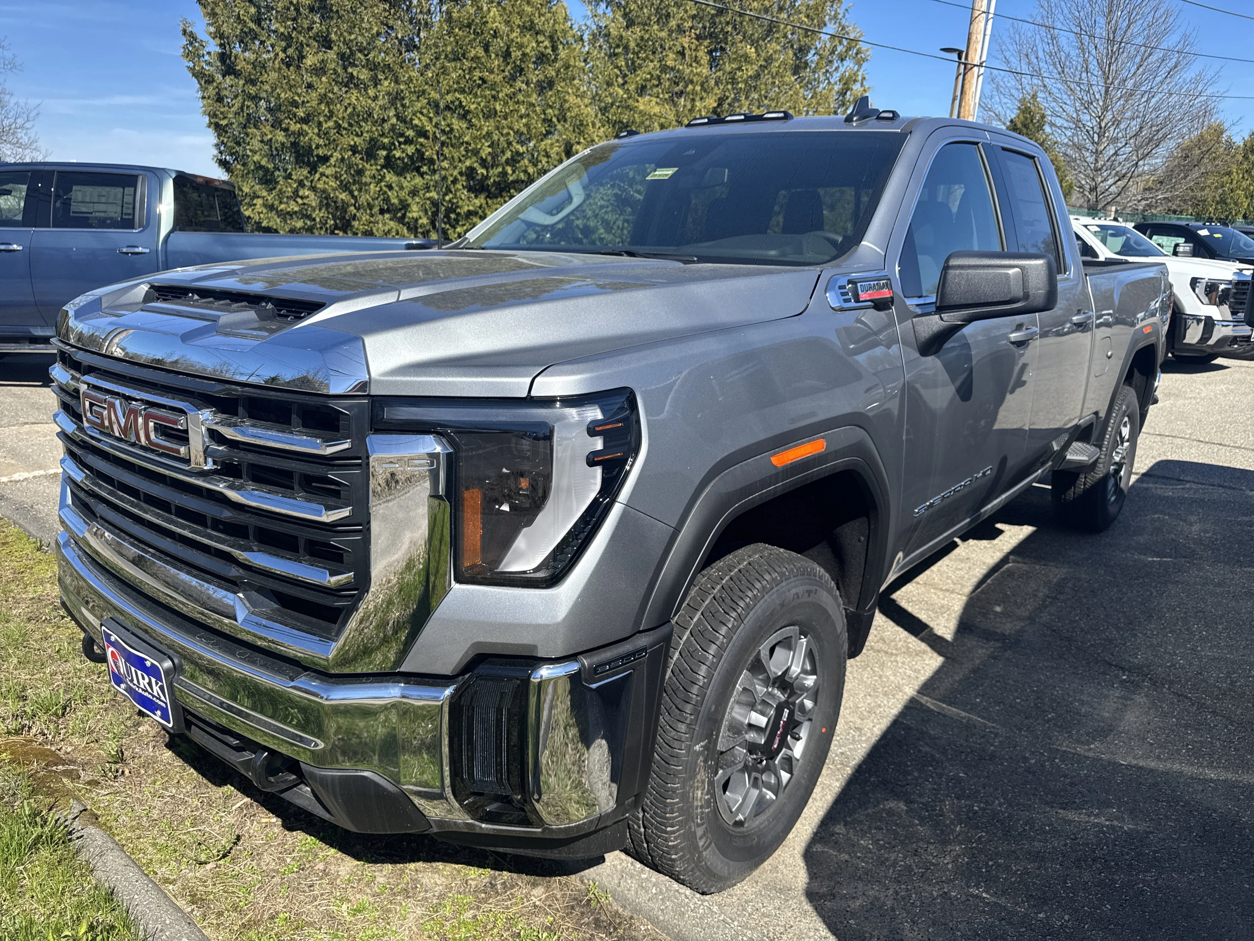 2026 GMC Sierra 4WD Double Cab Standard Box SLE's photo