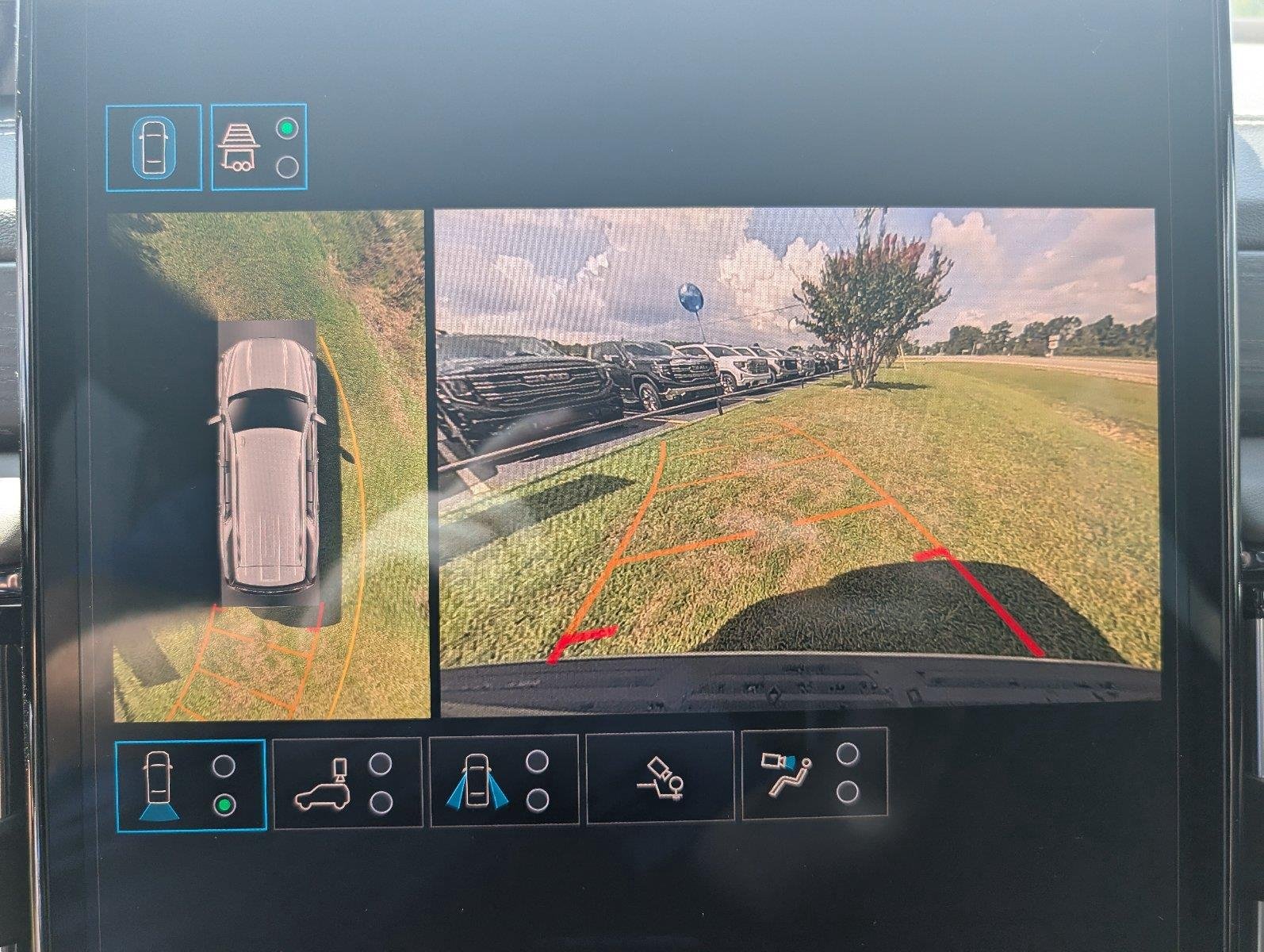 New 2026 Sterling Metallic GMC AT4 Ultimate image 17