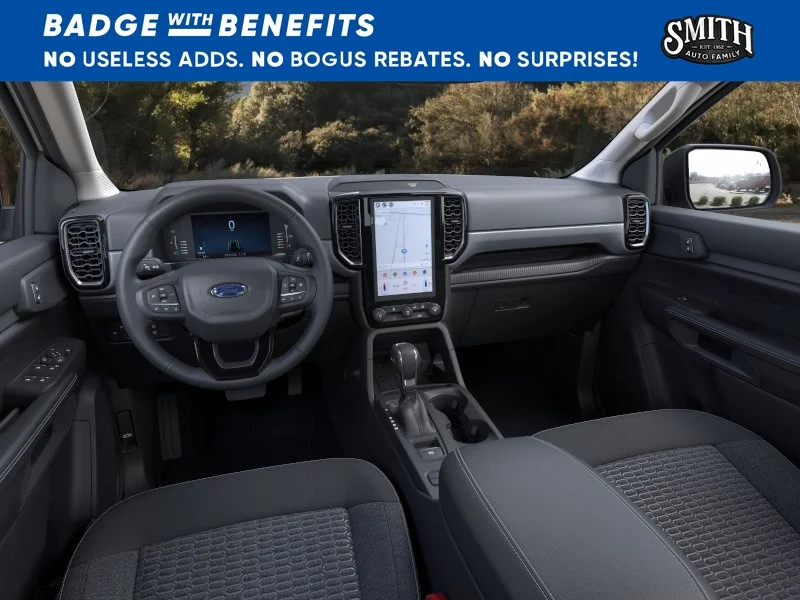 New 2025 Oxford White Ford XLT image 10