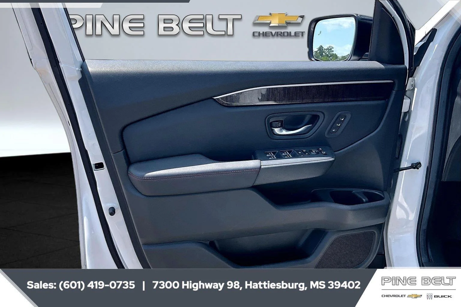 Used 2025 Platinum White Pearl Honda Black Edition image 17