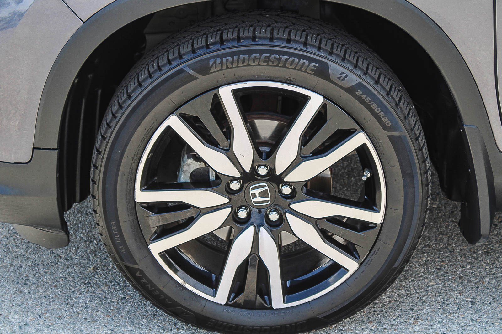 Certified Used 2022 Modern Steel Metallic Honda AWD ELITE image 41
