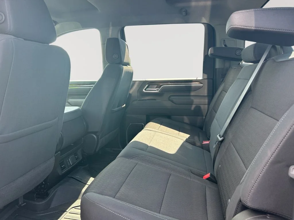 Used 2026 Silver GMC SLE image 27