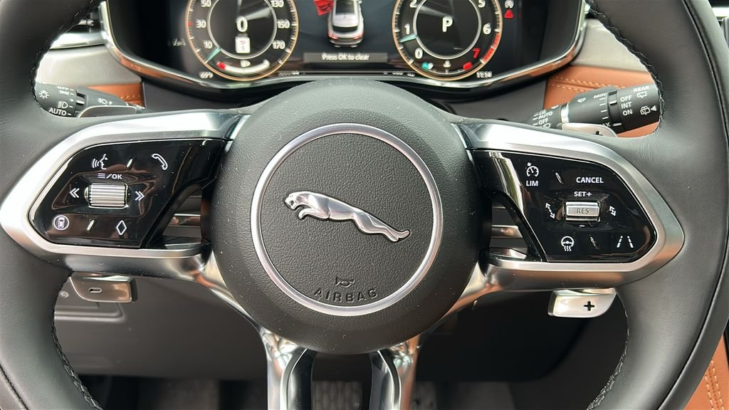 2026 Jaguar F-Pace R-Dynamic S - Photo 12