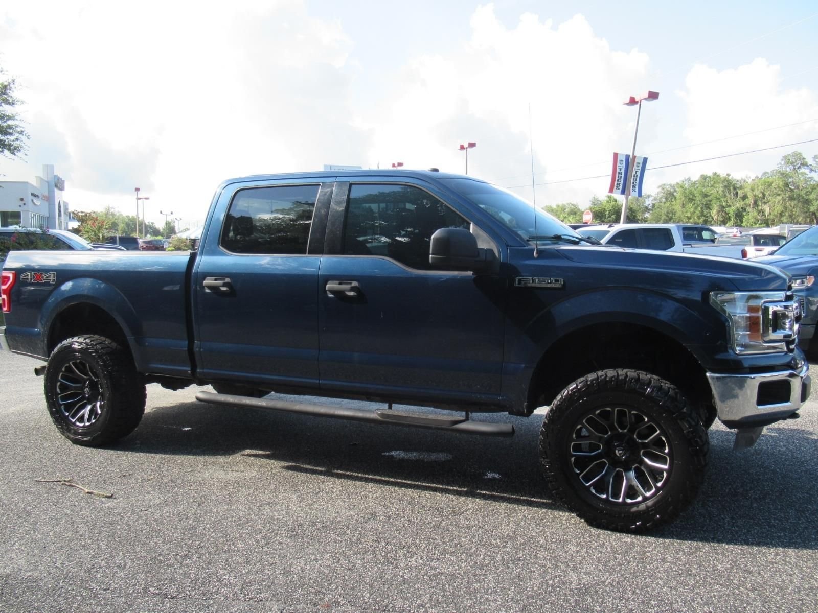 Used 2018 Blue Ford XLT image 2