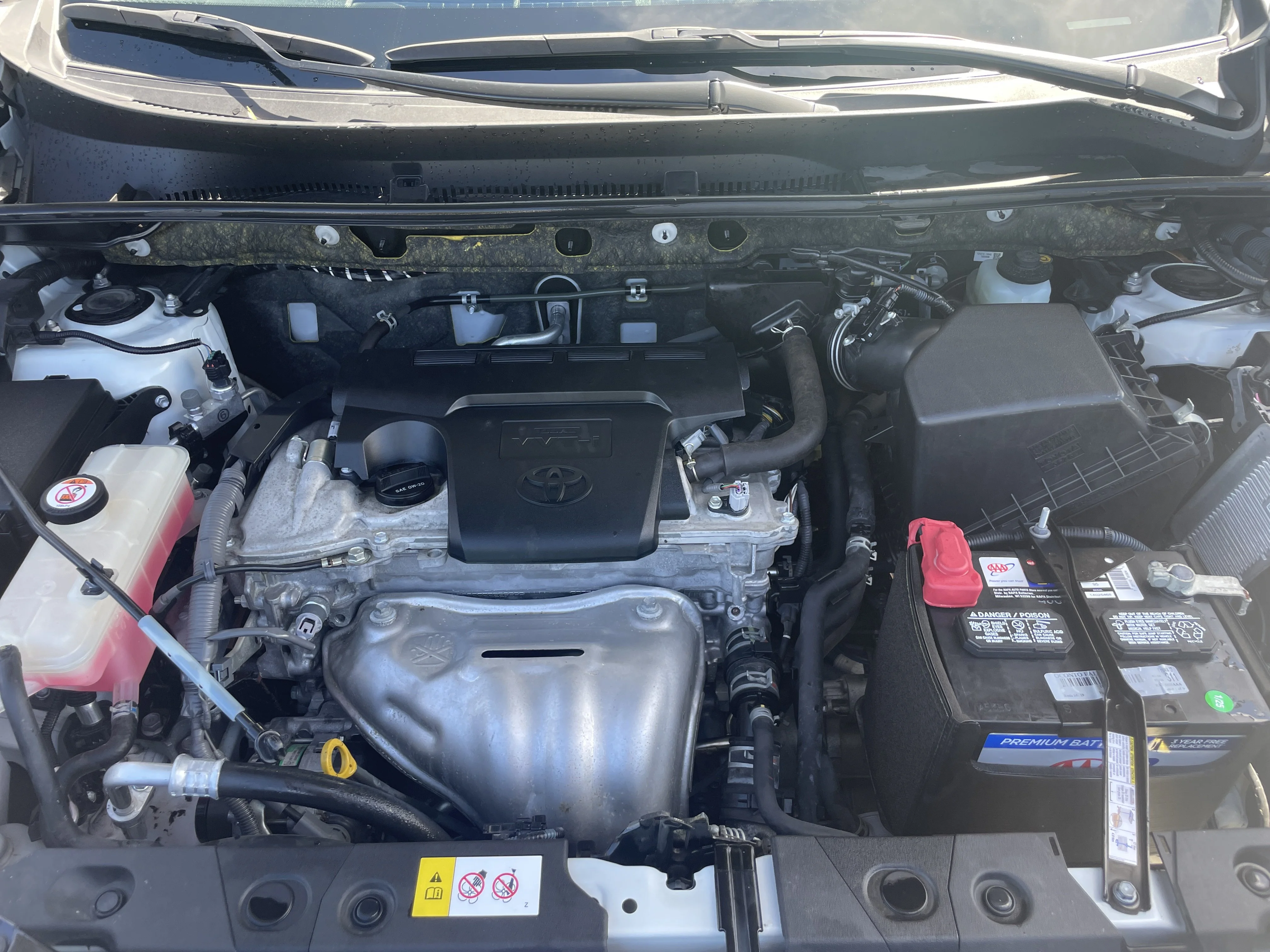 Used 2017 Super White Toyota XLE image 31