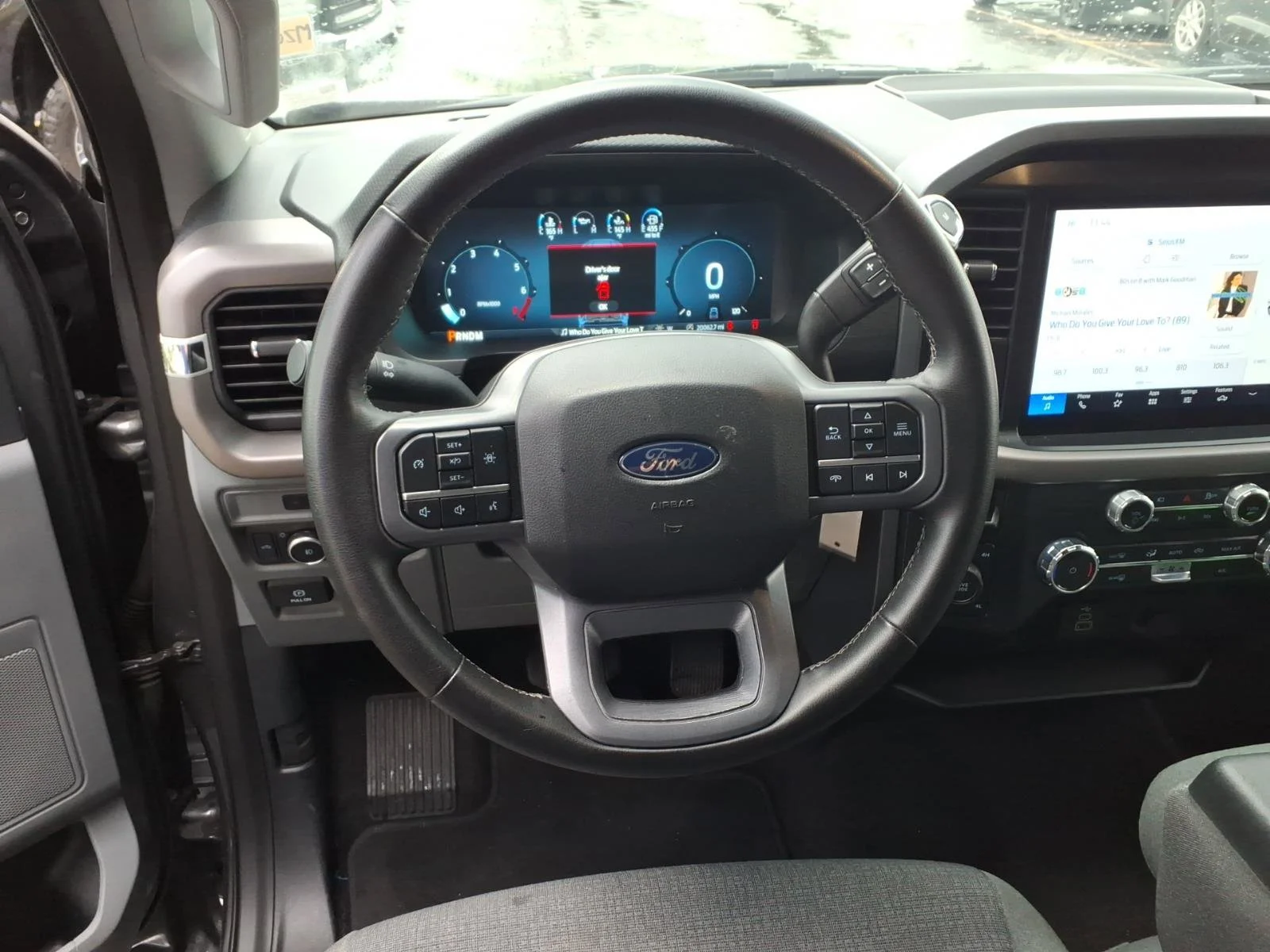 Used 2025 Gray Metallic Ford XLT image 8