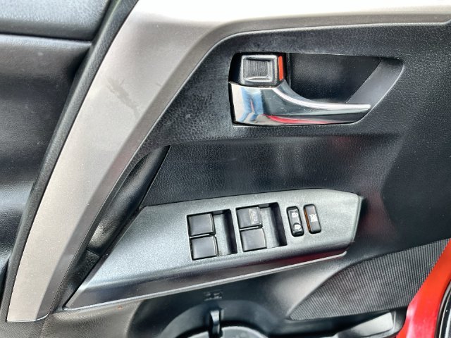 Used 2017 Red Toyota XLE image 23