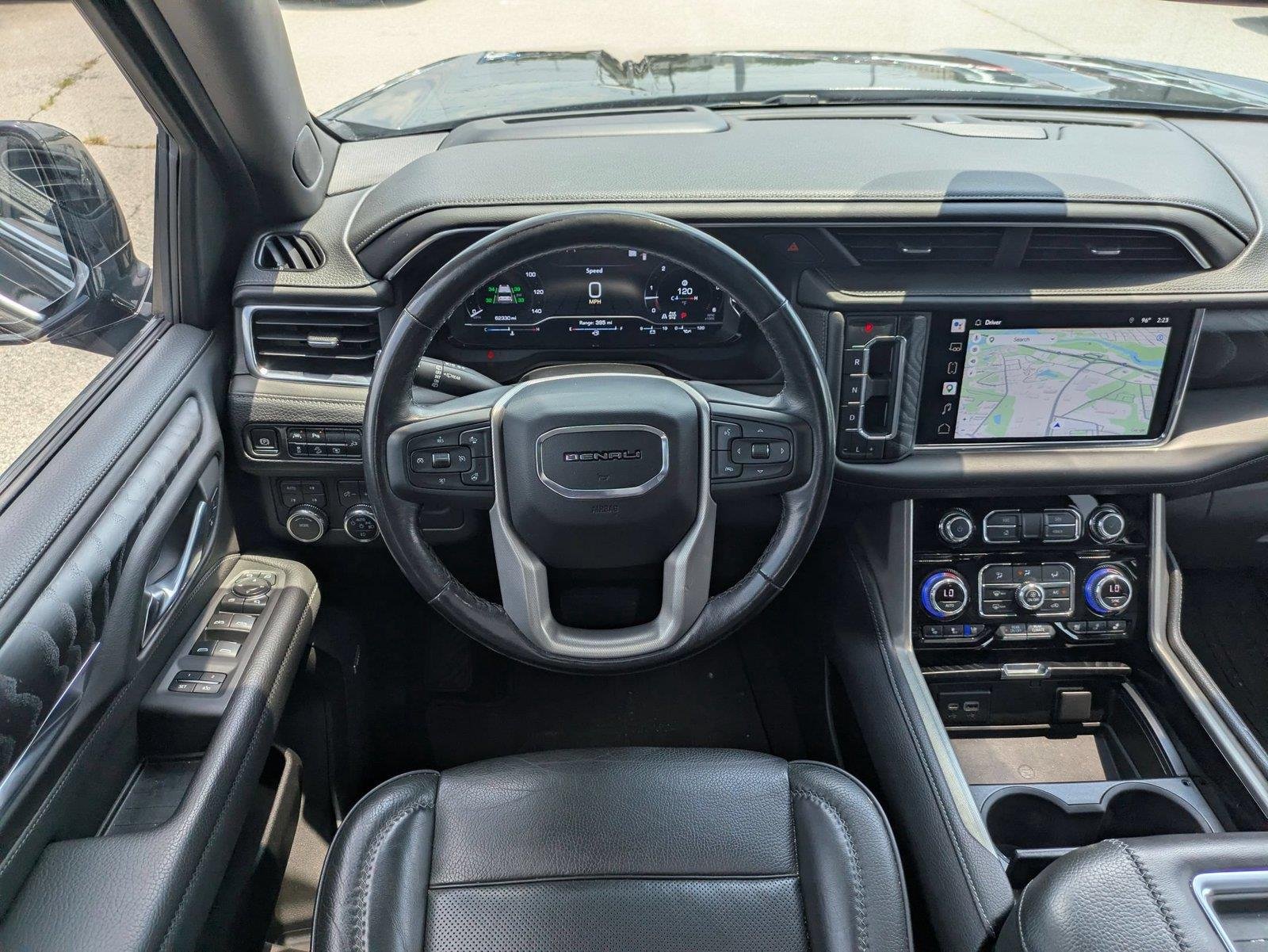 Used 2022 Onyx Black GMC Denali image 31