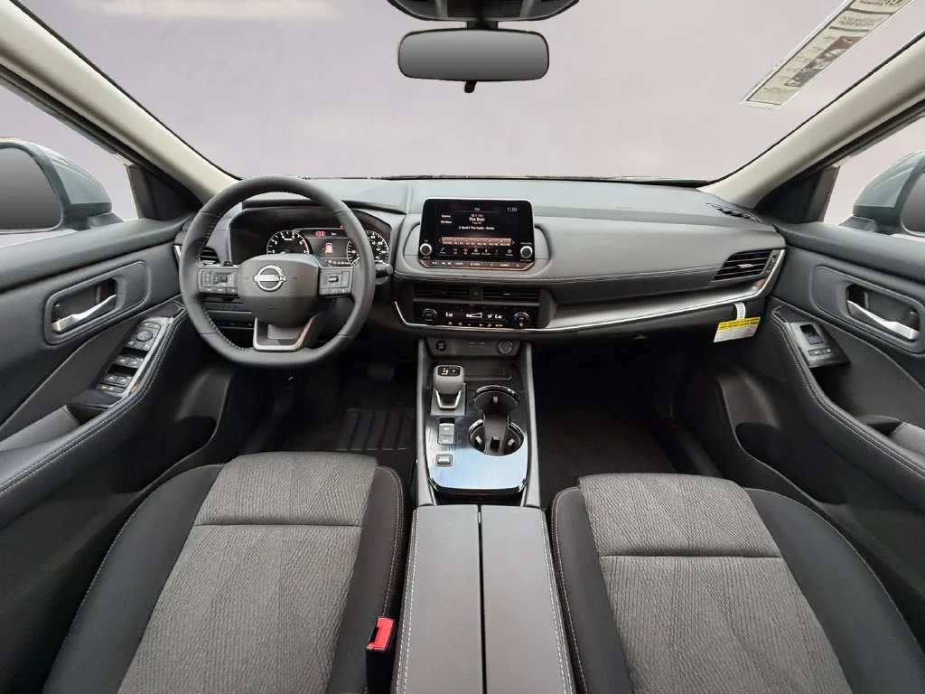 New 2027 Gray Nissan SV image 12
