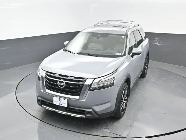 Certified Used 2024 Boulder Gray Pe Nissan Platinum image 23