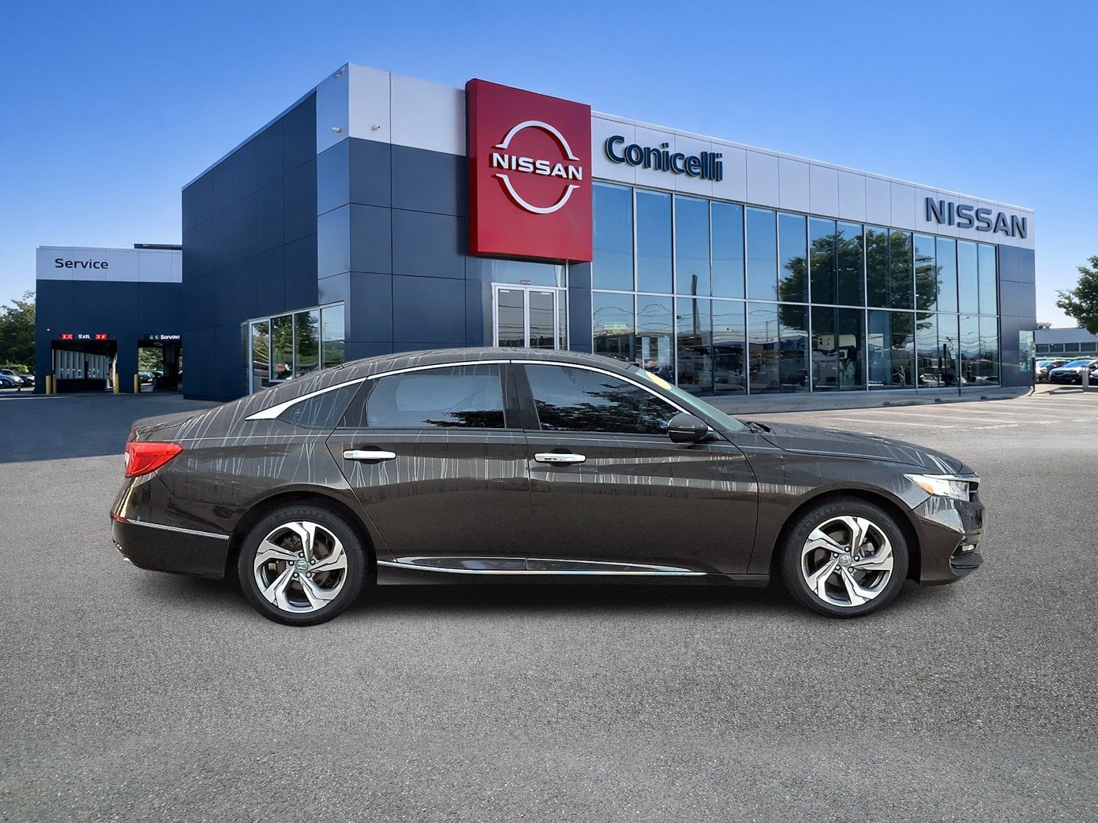 Used 2018 Crystal Black Pearl Honda EX-L 1.5T image 6