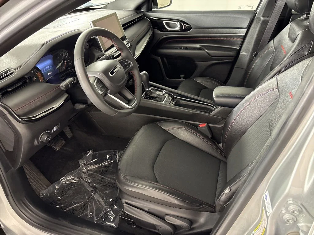 2025 Jeep Compass Trailhawk - Photo 24