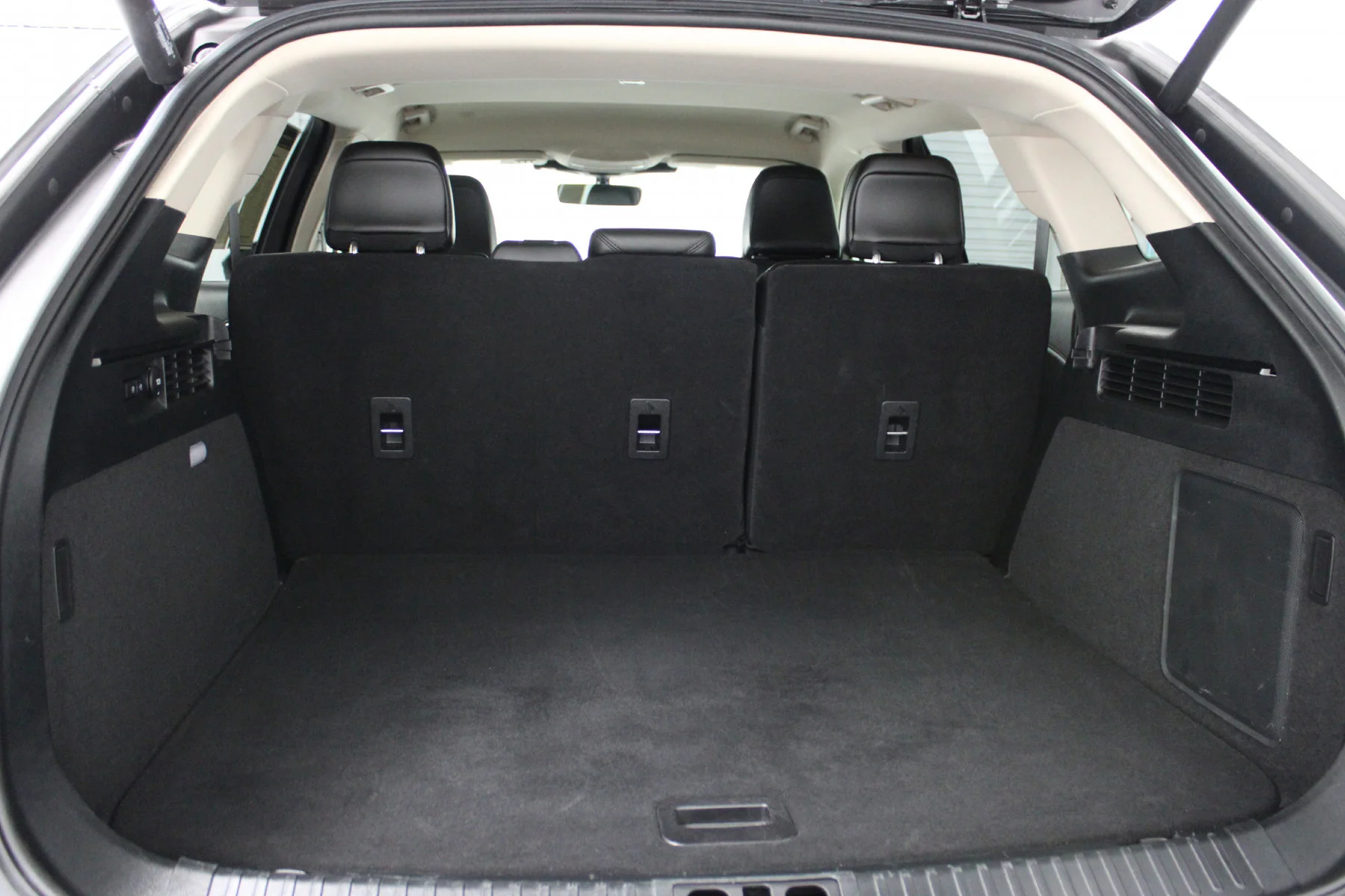 Used 2021 Asher Gray Lincoln Standard FWD image 20