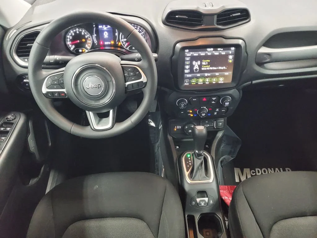 2023 Jeep Renegade Latitude - Photo 22