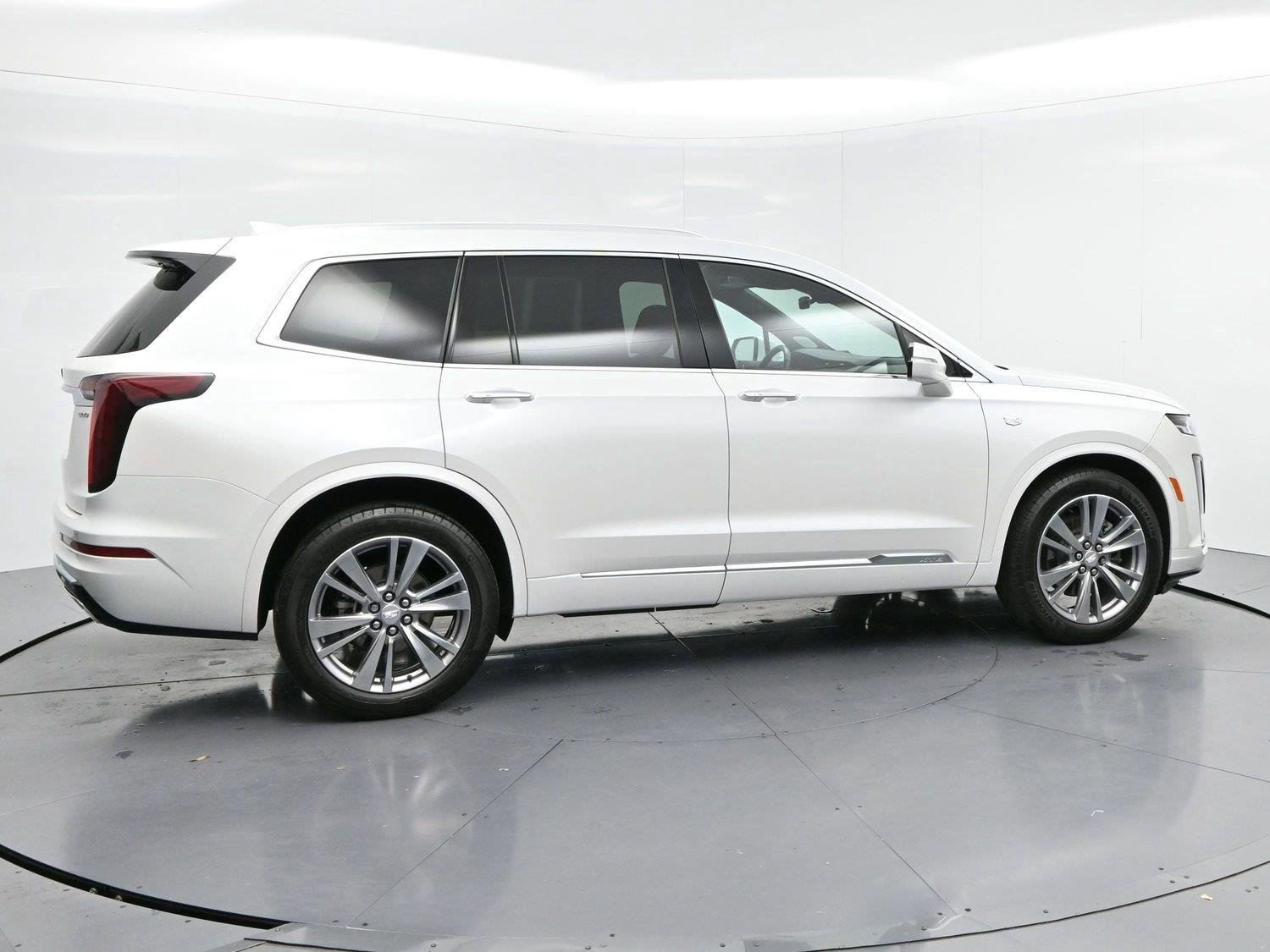 Used 2024 Crystal White Tricoat Cadillac Premium Luxury image 8