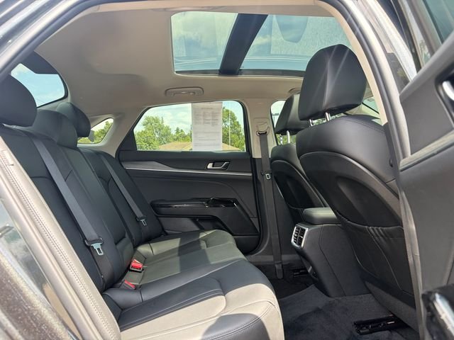 2025 Kia K5 EX - Photo 12