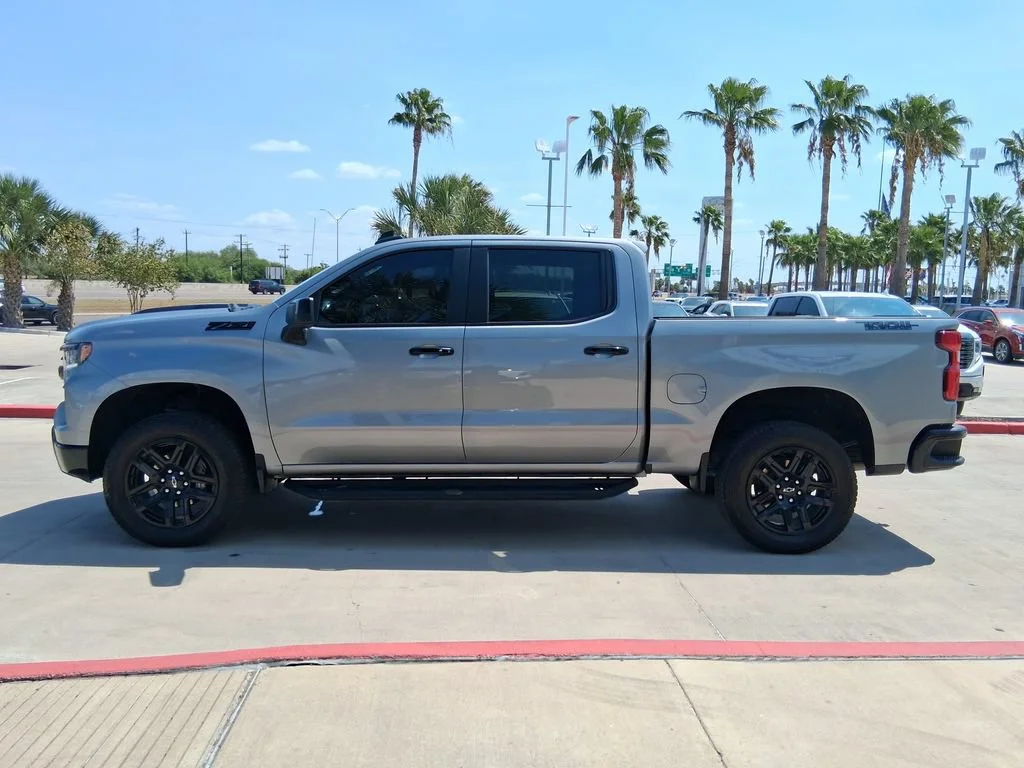 Used 2025 Sterling Gray Metallic Chevrolet LT Trail Boss image 3