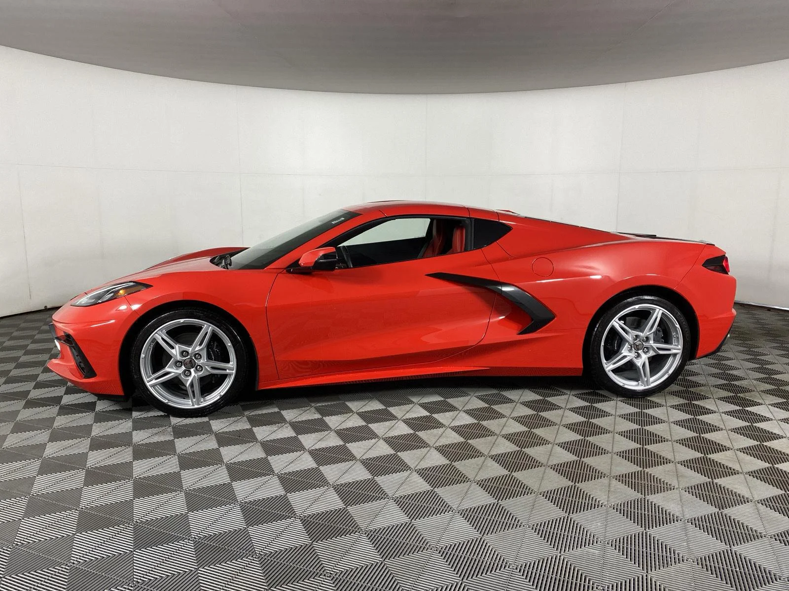 Used 2025 Torch Red Chevrolet 1LT image 4