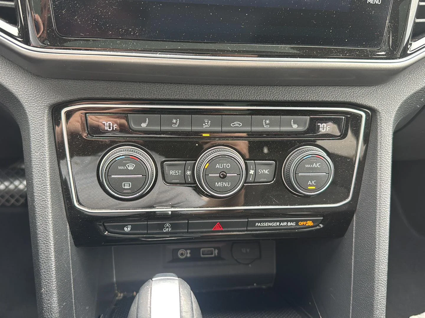 Used 2019 Wh Volkswagen  image 21