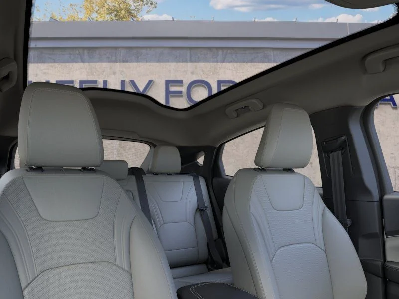 New 2026 Star White Metallic Tri-coat Ford Premium image 22