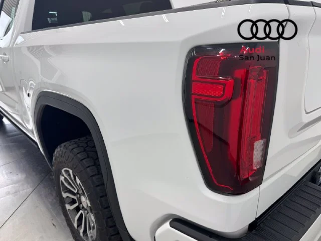 Used 2021 White GMC AT4 image 10