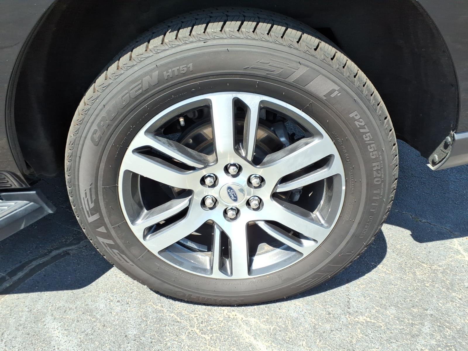 Used 2024  Ford Limited image 15