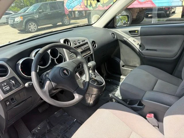 Used 2007 Silver Pontiac Base image 8