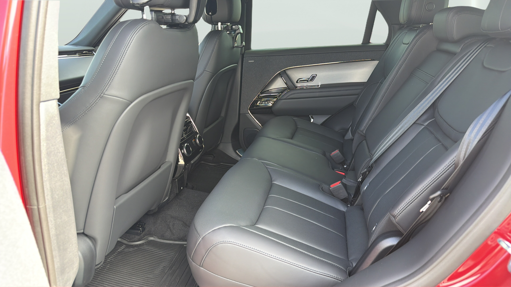 New 2026 Firenze Red Land Rover Dynamic SE image 20