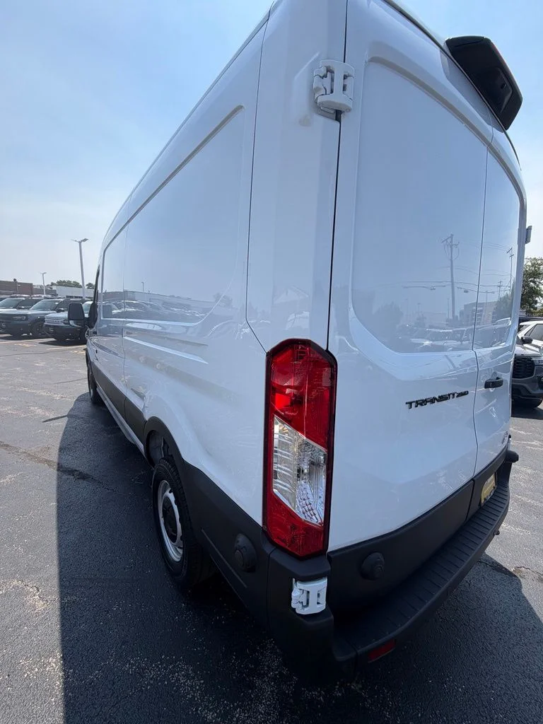 Used 2026 White Ford Base image 31