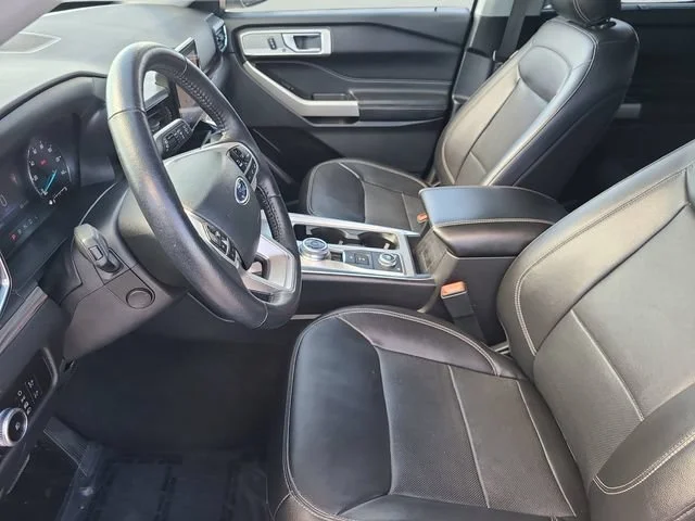 Used 2023 Silver Ford Limited image 18