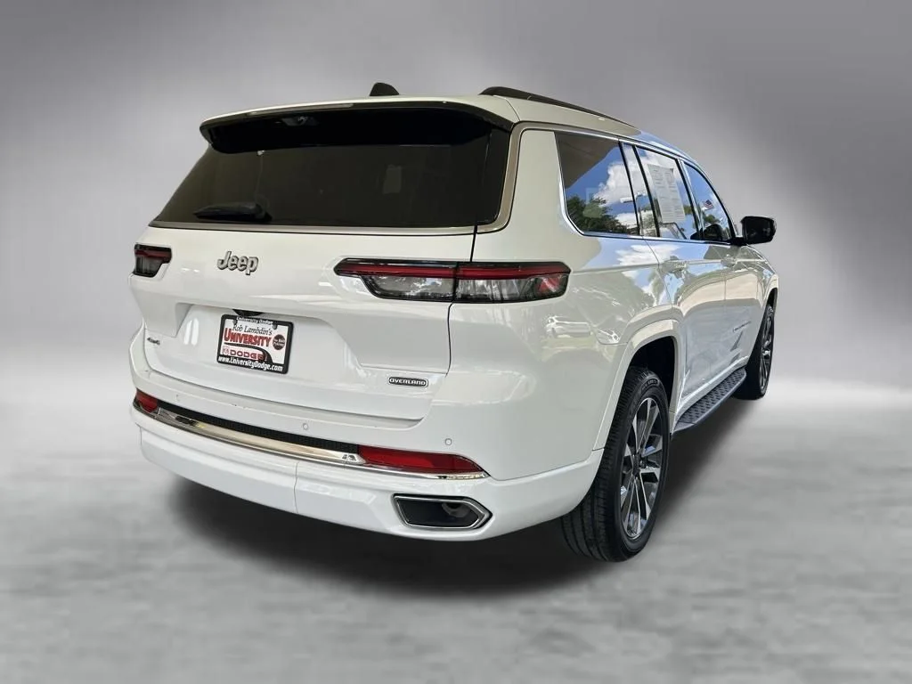 Used 2025 White Jeep Overland image 3
