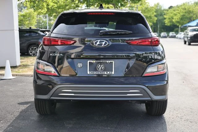 Used 2023 Ultra Black Hyundai SE image 10