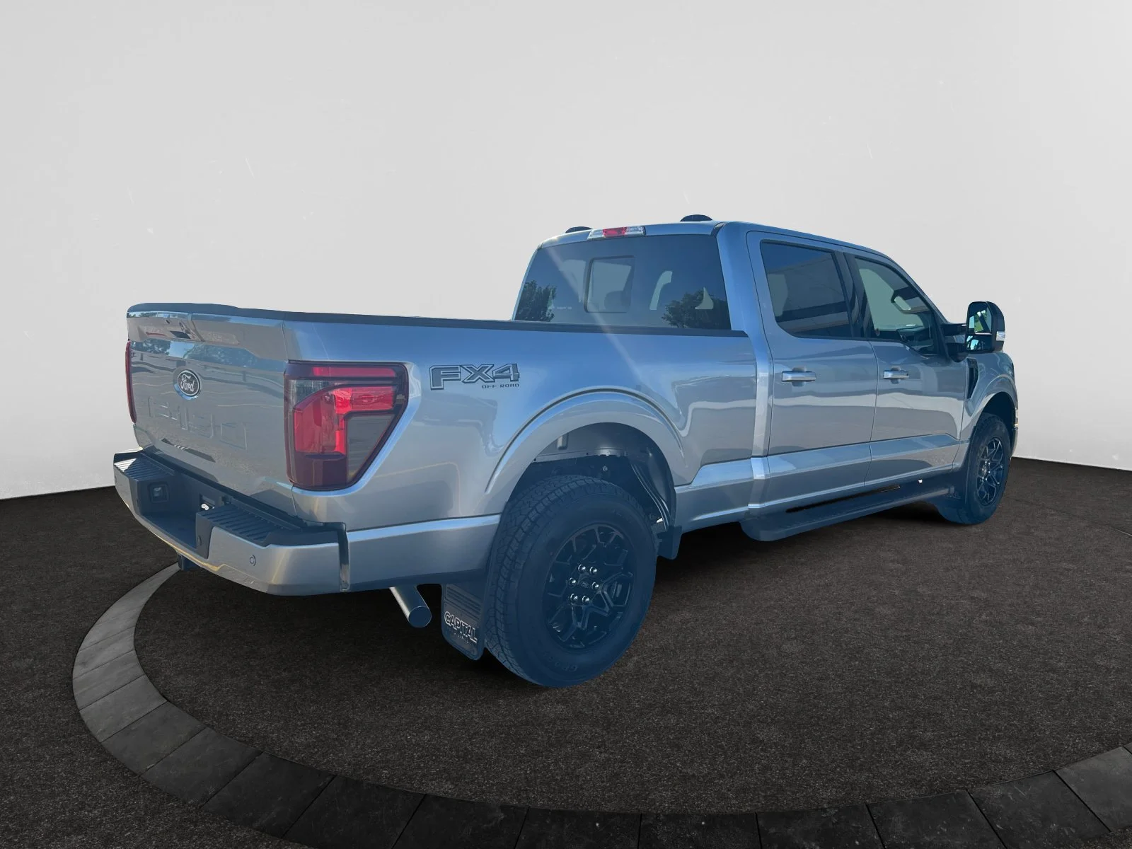 New 2026 Iconic Silver Metallic Ford XLT image 5