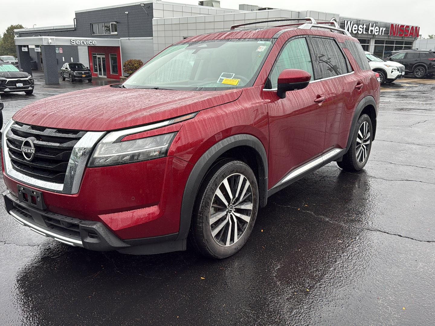 Used 2024 Scarlet Ember Nissan Platinum image 3