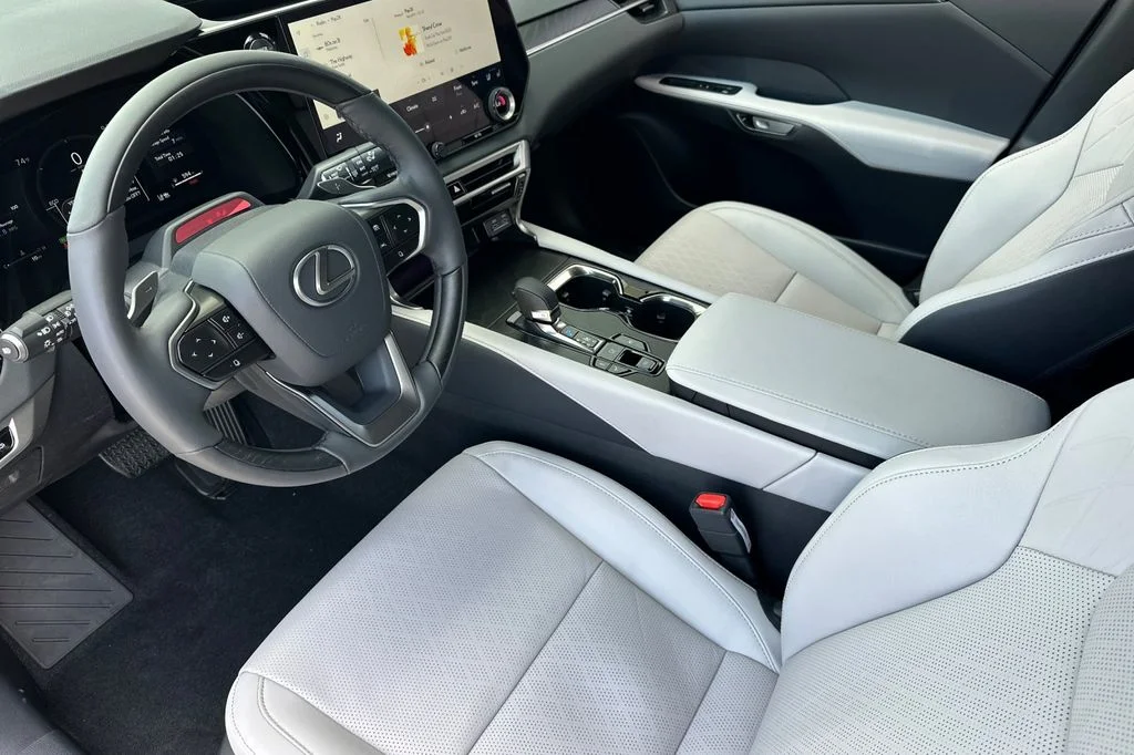 New 2026 Eminent White Pearl Lexus RX 350h PREMIUM+ AWD image 10