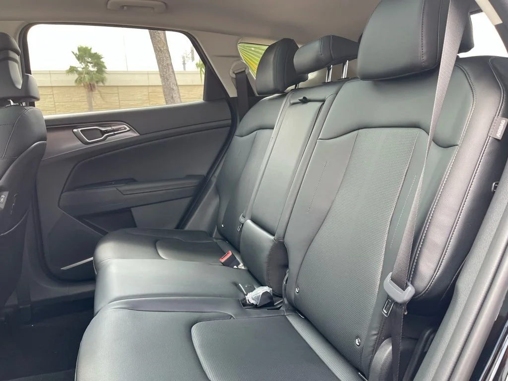 New 2026 Black Kia EX image 19
