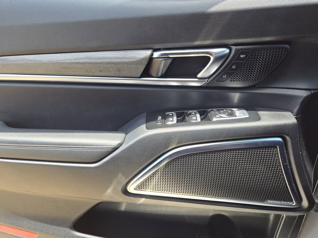Used 2022 Gray Kia SX image 18