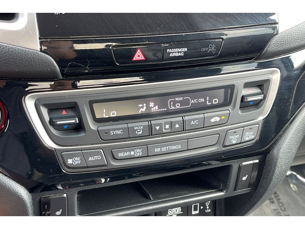 Used 2020 Pacific Pewter Metallic Honda RTL-E image 27